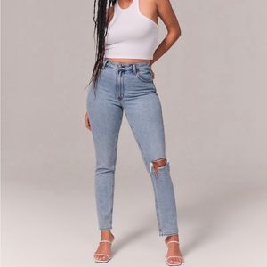 Abercrombie & Fitch Curve Love High Rise Skinny Jean